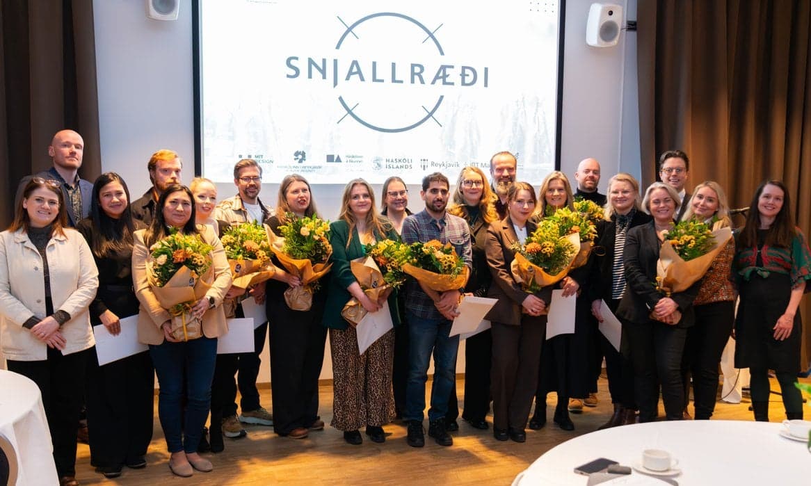 Nine teams presented at the final event