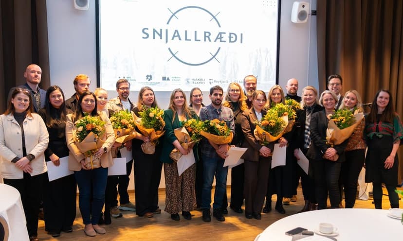 Nine teams presented at the final event